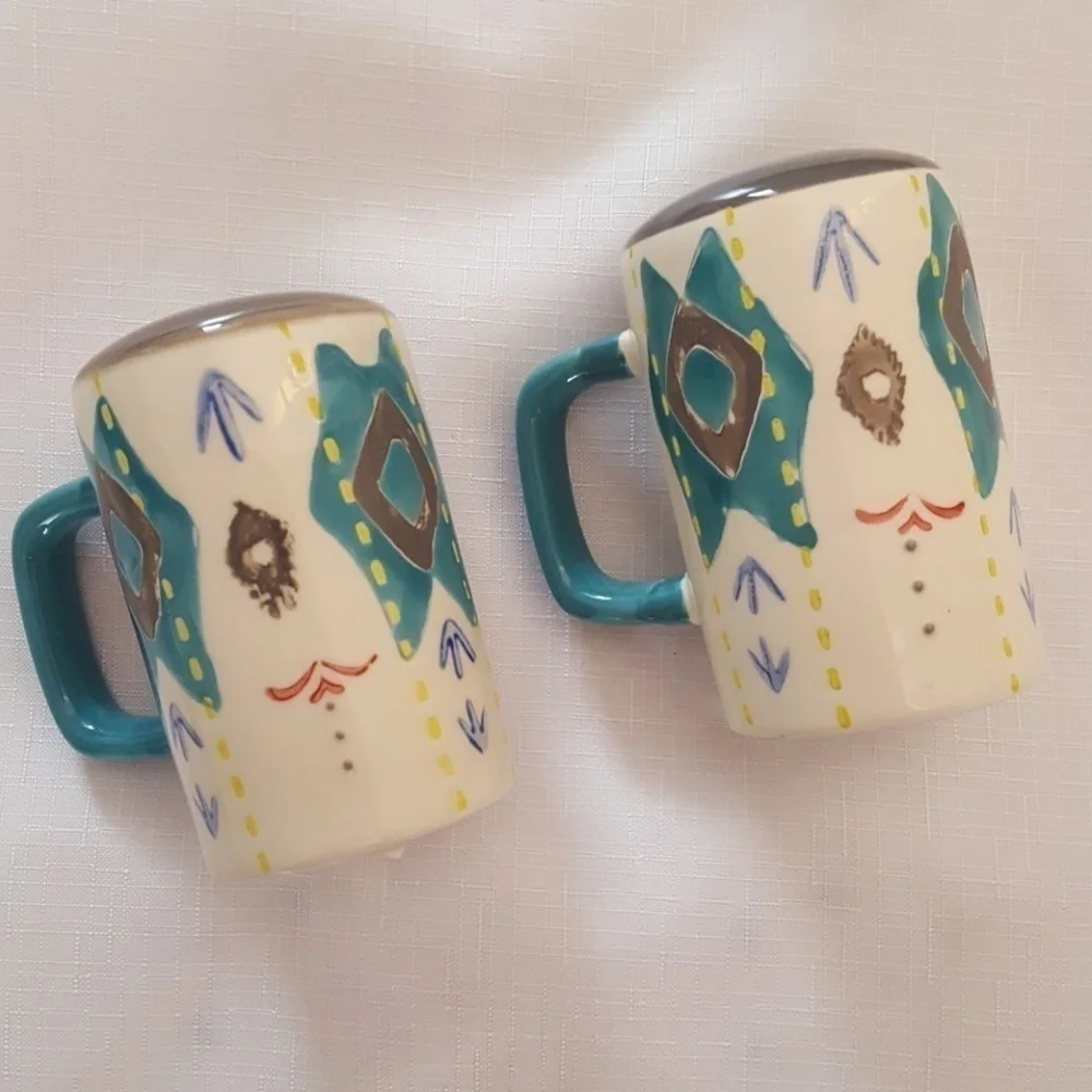 NWT Salt & Pepper Set with Handle